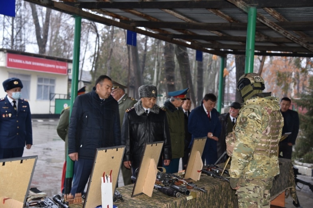 В Командовании ВС МВД КР состоялось торжественное мероприятие к 23 февраля