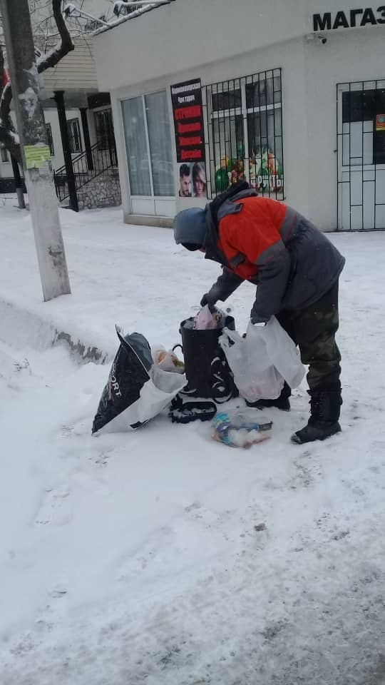 "Снежный понедельник". Куда обращаться бишкекчанам по уборке снега и льда