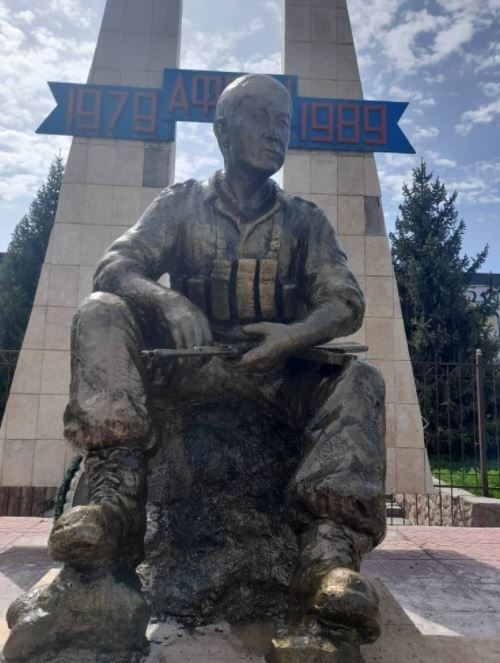 В Люксембурге ветераны восстановили памятник героям Афганистана и Баткена
