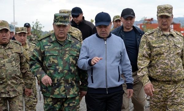 Вооруженный конфликт на границе: Семьям погибших выплатят по 1 млн сомов