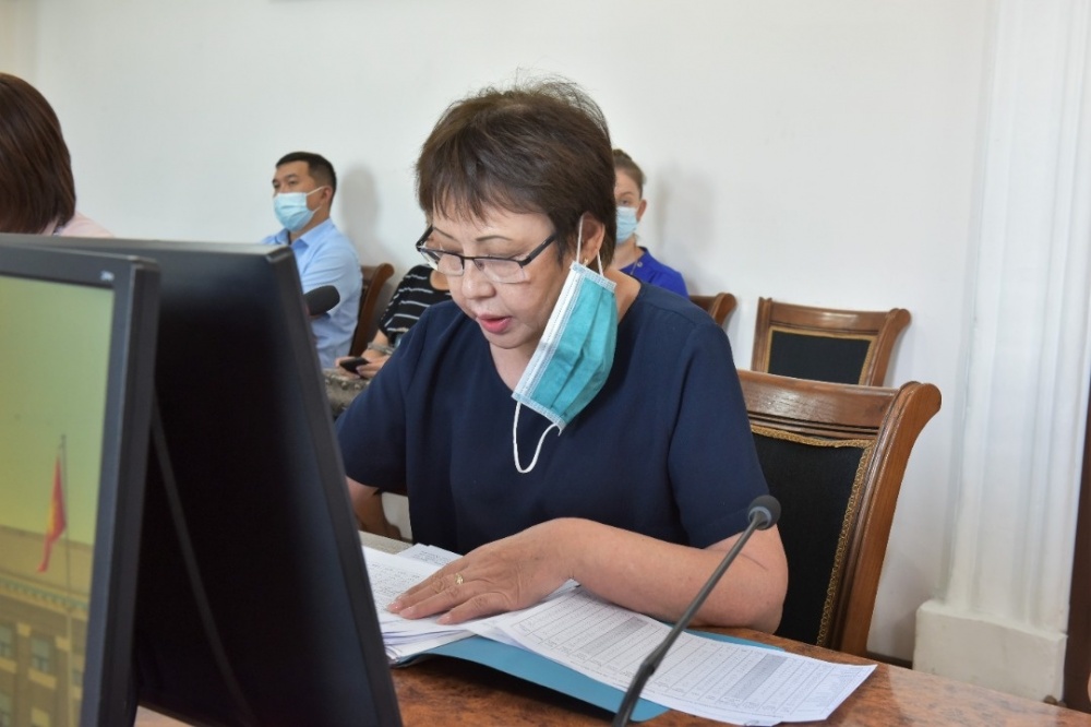 Мэрия Бишкека предлагает стимулировать граждан, привившихся от COVID