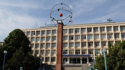 Нарын Айып иронизирует накануне выборов: "Кыргызстан - страна биофилософов"