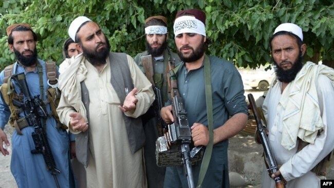 "Талибан" случайно перевел деньги оппозиции в Таджикистане
