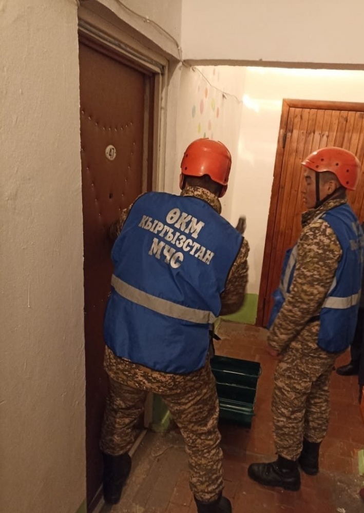 В Нарыне в квартире обнаружен труп мужчины