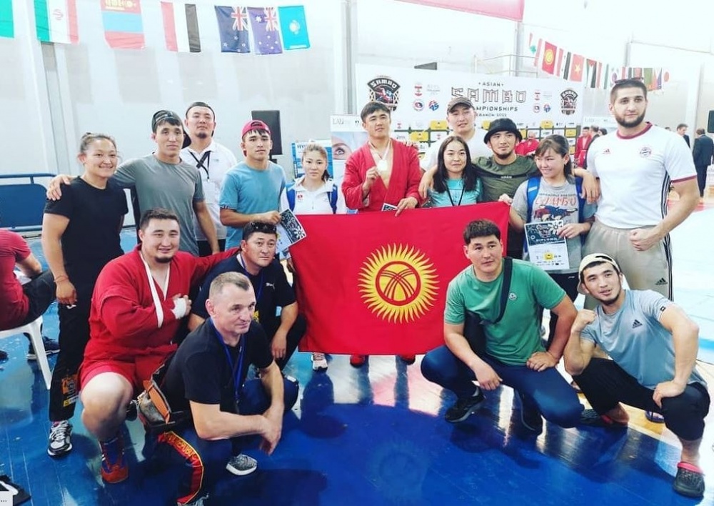Бишкекские спортсмены стали призёрами Чемпионата Азии по боевому самбо