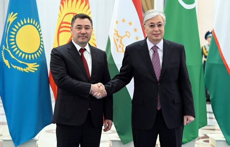 Президент Садыр Жапаров встретился с президентом Казахстана