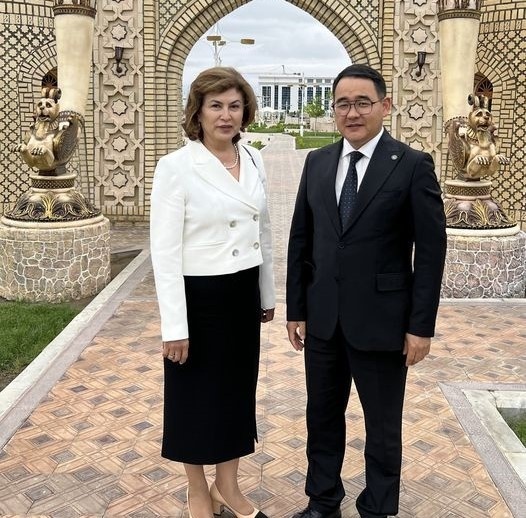 Чынгыз Эсенгул уулу встретился с министром культуры Таджикистана