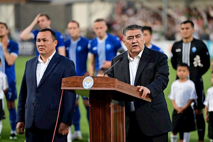 Камчыбек Ташиев принял участие в церемонии открытия стадиона в Джалал-Абаде