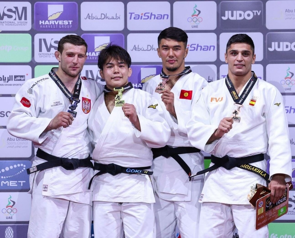 Кыргызстанский дзюдоист завоевал бронзовую медаль чемпионата мира в ОАЭ