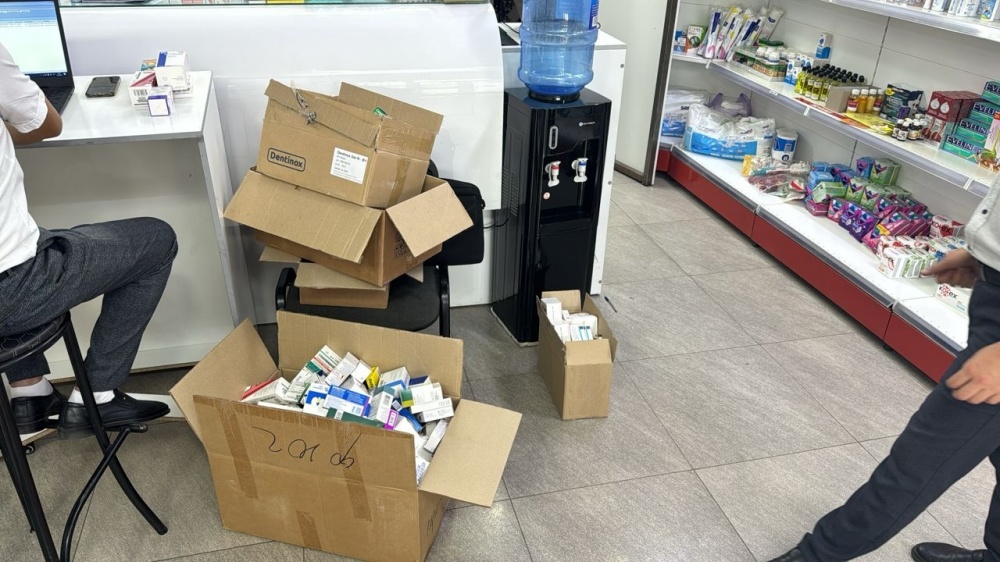 В Оше выявили контрабанду лекарств, организованную с участием чиновников