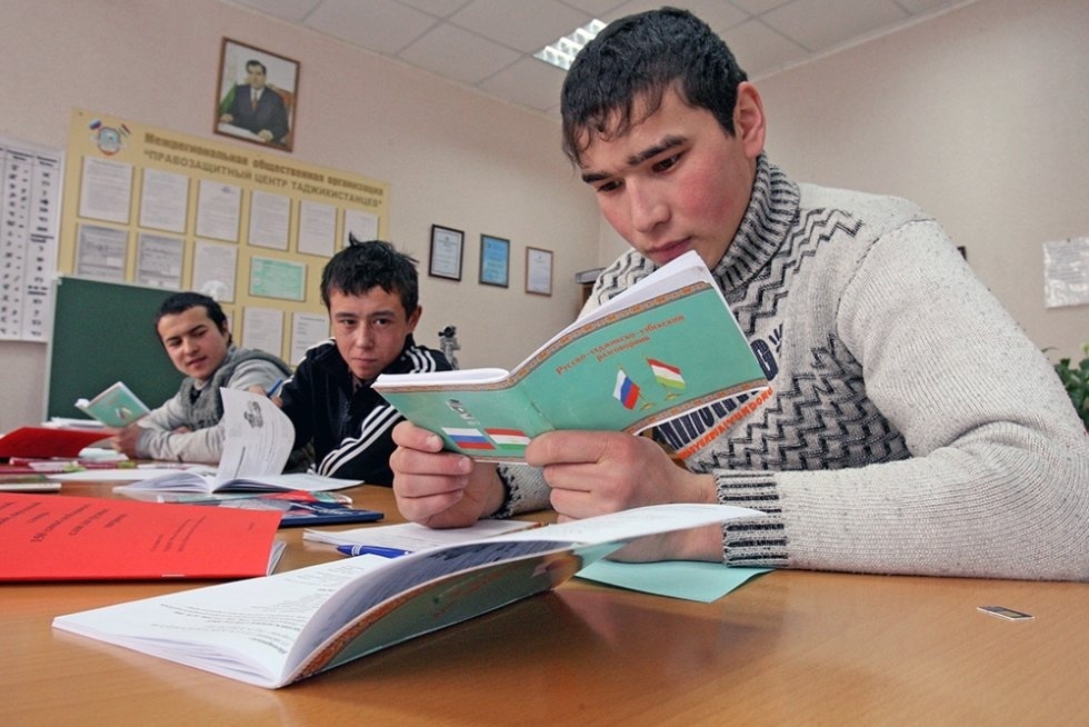 Госдуме предлагают депортировать мигрантов за незнание русского языка