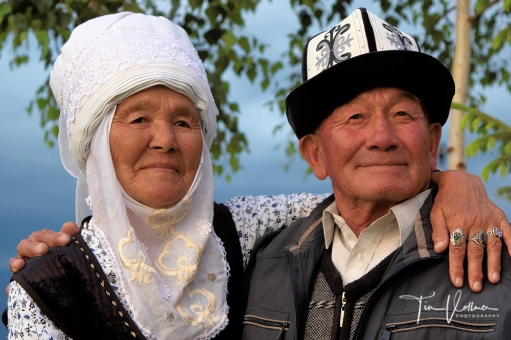 Кыргызстанцы могут онлайн докупить стаж для пенсии с 1996 года