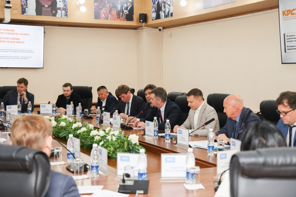 В Бишкеке представили уникальные документы о преступлениях нацизма