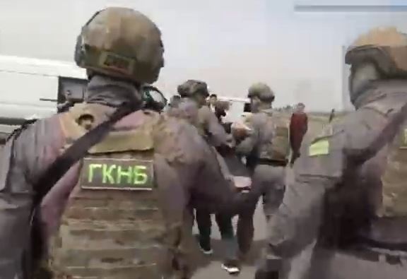 ГКНБ КР задержал и этапировал в страну разыскиваемого гражданина