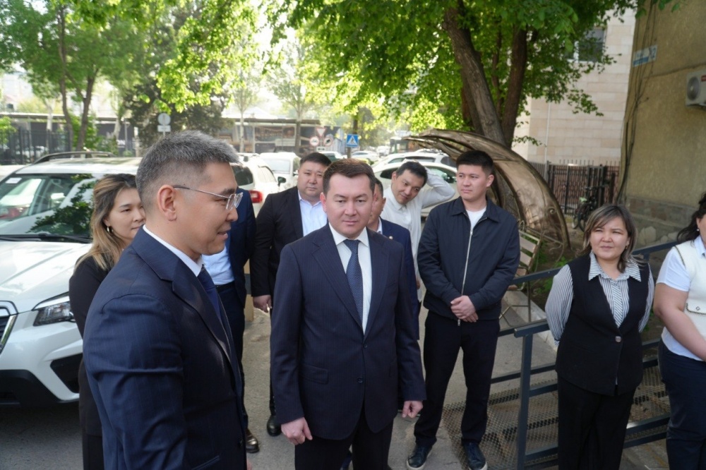 В КР модернизируют систему хранения и поставок лекарств