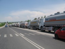 На юге митингуют водители большегрузных бензовозов