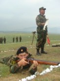 Студентов ОшТУ учат искать и обезвреживать взрывные устройства