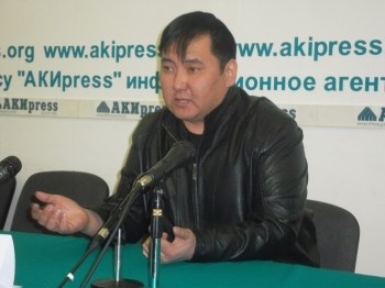 Булак: Эксперттер Мотуевдин иши боюнча корутунду чыгаруудан коркуп атышат