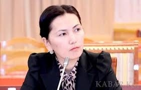Аида Салянова "Бакиевдердин мүлкү тууралуу документи жасады" дегенди төгүндөдү