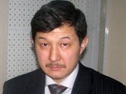 Акеров: Кыргызстан и Узбекистан должны осторожно рассмотреть конфликт около Соха