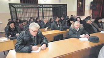 Мурат Суталинов и Алмазбек Джолдошалиев дали показания по событиям 7 апреля