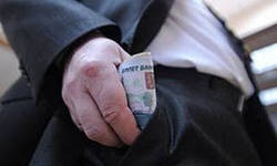 Депутаттардын жолуна 5 миң сомдон бөлүү сунушталды
