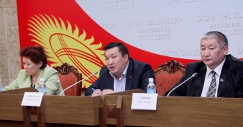 Пострадавшие от землетрясения недовольны размером ссуды на строительство домов