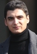 Мужчины Кыргызстана поздравляют прекрасную половину с 8 Марта