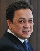 Мужчины Кыргызстана поздравляют прекрасную половину с 8 Марта