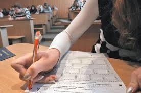Депутаттар ЖРТ өзбекче өткөрбөөнү талап кылышты