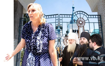 В Воскресенском соборе произошла потасовка между священниками и прихожанами