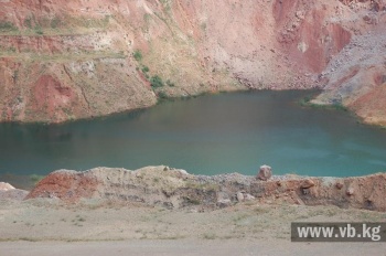 В поселке Алмалык на юге Кыргызстана почти 20 лет нет воды