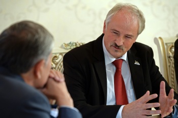 Атамбаев встретился с президентом Союза охраны природы Германии