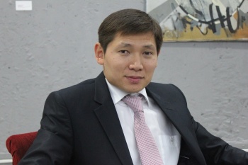 Главой Бишкекского делового клуба избрали Мирбека Асангариева