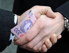"Фабула": Почему не утверждают в должности Айдаралиева?