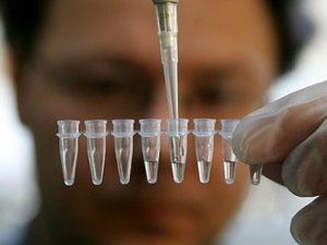 Медики проверяют детей села Акжар Кочкорского района на химотравление
