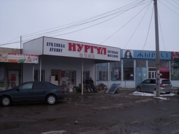 В Кемине появились магазины с названиями на китайском языке