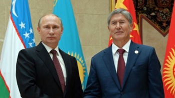 Атамбаев и Путин проведут двустороннюю встречу на саммите ОДКБ