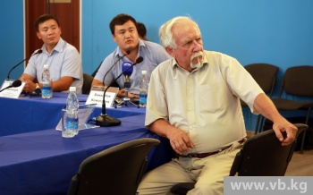 Богдецкий: Инвесторы ждут развития событий по "Кумтору"