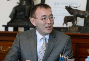 Абдыгулов: Нацбанк должен стать мобильным и прагматичным