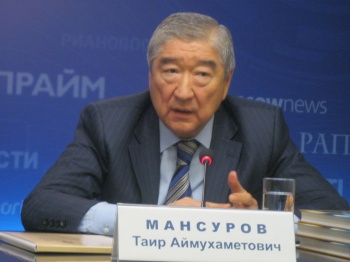 Таир Мансуров: Россия и Казахстан активно поддержат Кыргызстан