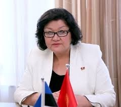 Опрос: большинство депутатов не видят в своей работе привилегий