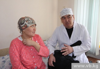 Онкоортопеды провели уникальную операцию и спасли пациентке руку