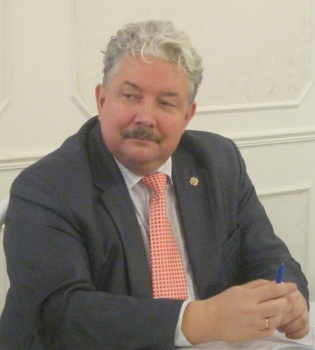 Сергей Бабурин: "Вечерний Бишкек" отражает реальную картину происходящего
