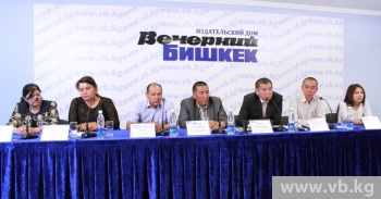 Коллектив ошского аэропорта потребовал уволить директора