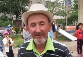 Блог: "Молдо" лечил в беседке поцелуями ветрянку у раздетого второклассника