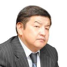 Опрос: что изменится после заявления Атамбаева об уходе из политики