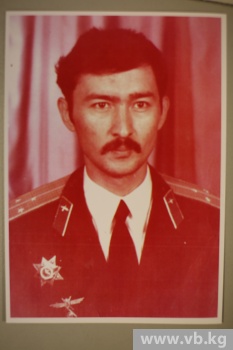 Летчик Азизов: О борте №1, забывчивости Атамбаева и других экс-президентах