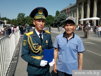 Абдыгул Чотбаев выпускникам ВИ: Пусть служба нелегкая проходит легко