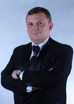 Романсы под аккомпанемент комуза? В Бишкеке пройдет конкурс "Романсиада"